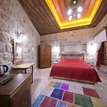 Cave Hotel *