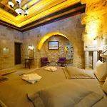Cave Hotell