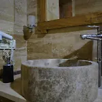 Hotell Cave *