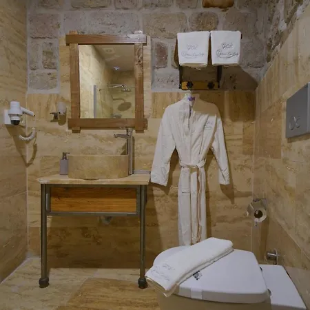 Hotel Cave