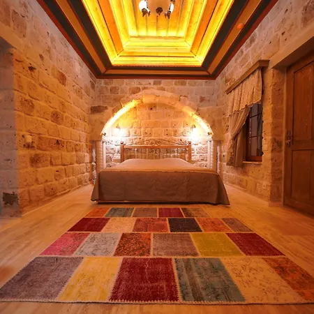 מלון Cave גורמה