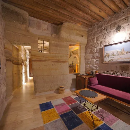 Cave Hotel *