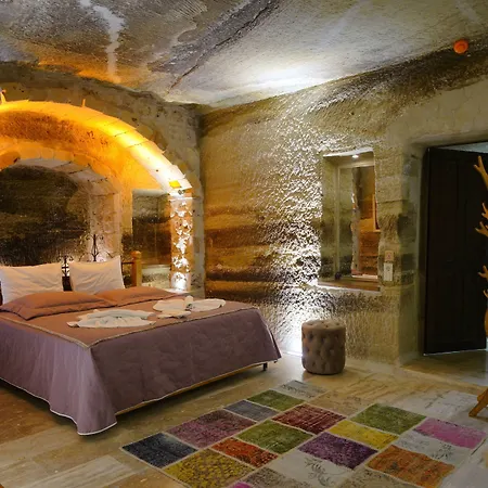 Cave Hotel *
