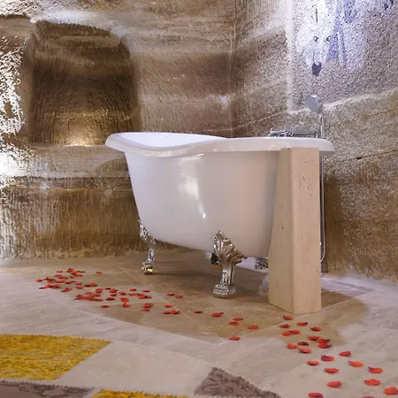 Cave Hotel *