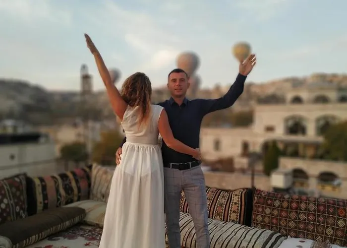 Cave מלון גורמה